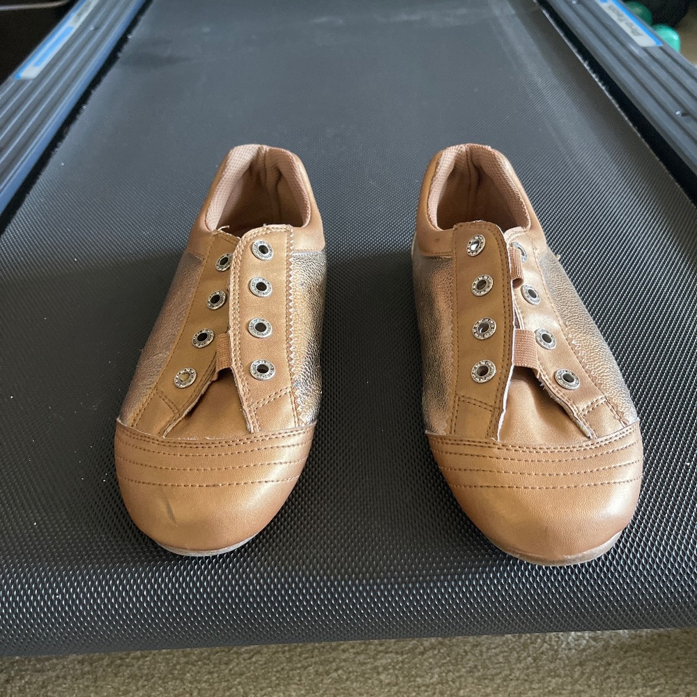 Women’s shoes